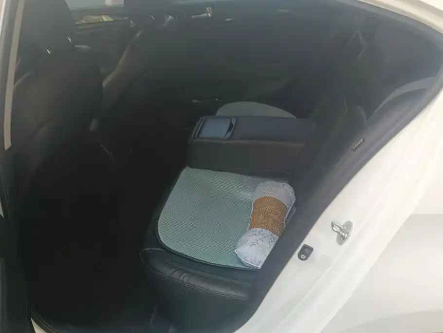 Kia K7 2014 2013 2.4L Elite China IV