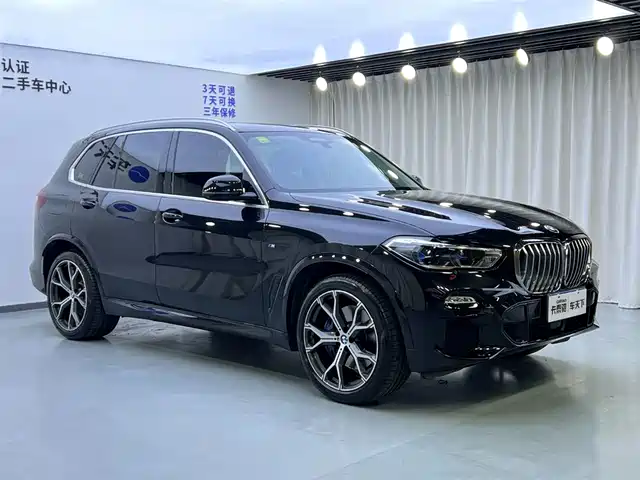 BMW X5 (Import) 2021 Facelift xDrive40i Exclusive M Sport Package — фото 2
