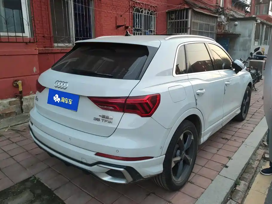 Audi Q3 2025 2024 35 TFSI Fashion Sport