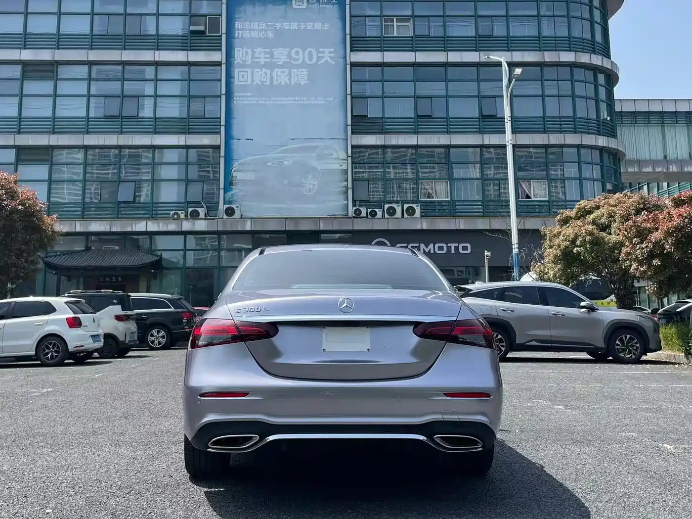 Mercedes-Benz E-Class 2022 E 300 L Sport Fashion фото 7