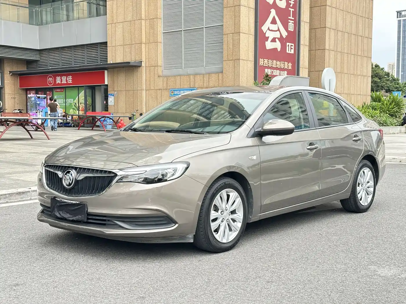 Фото 1 - Buick Excelle