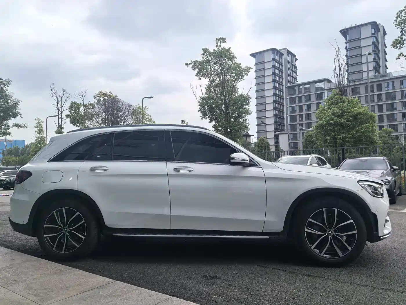 Mercedes-Benz GLC 2022 Model GLC 300 L 4MATIC Dynamic Edition фото 5