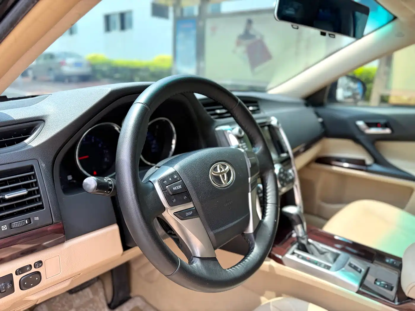 Toyota Reiz 2010 2.5V Elegance Elite Edition фото 4