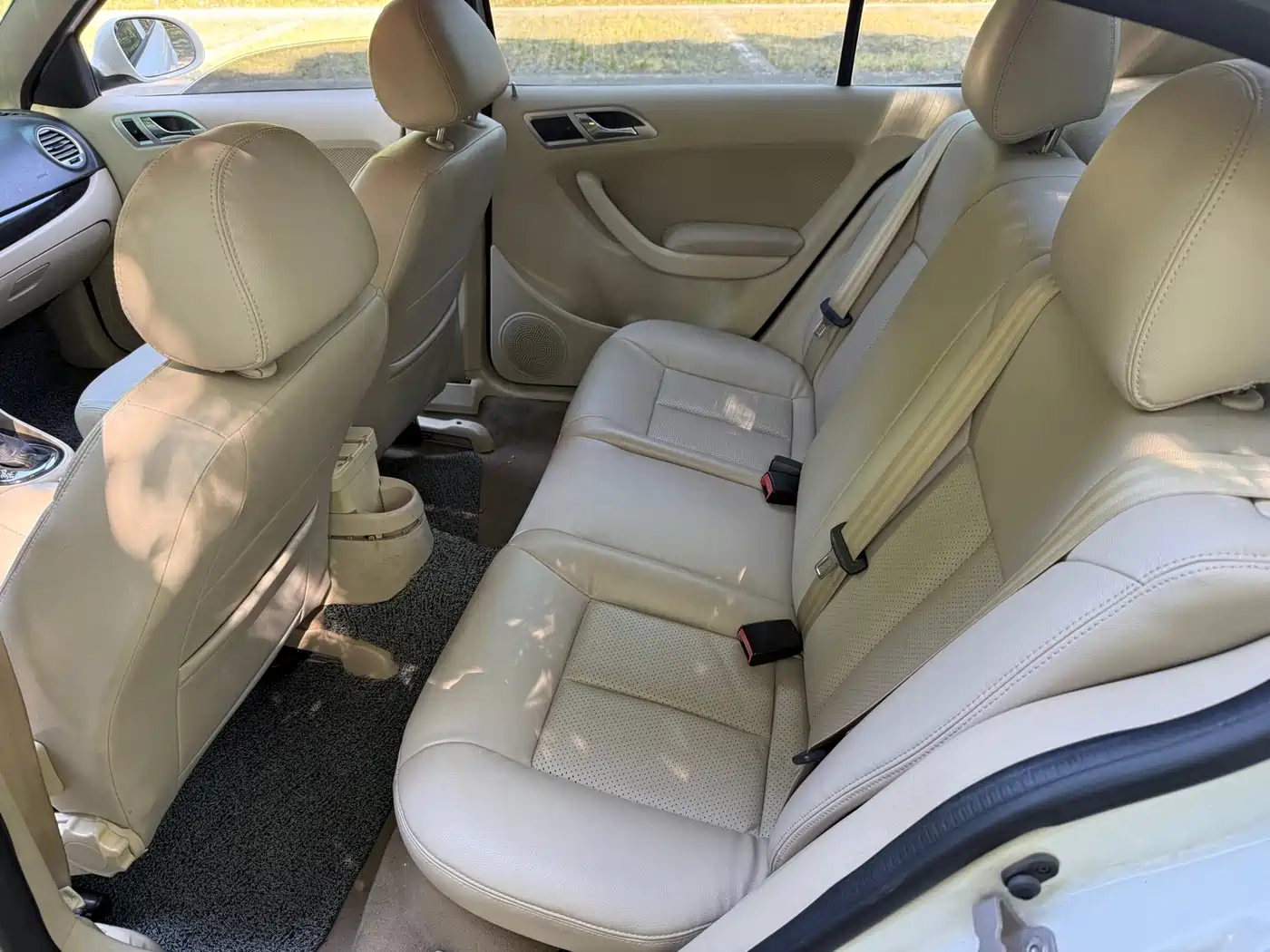 Volkswagen Lavida 2008 1.6L Automatic Elegance фото 11