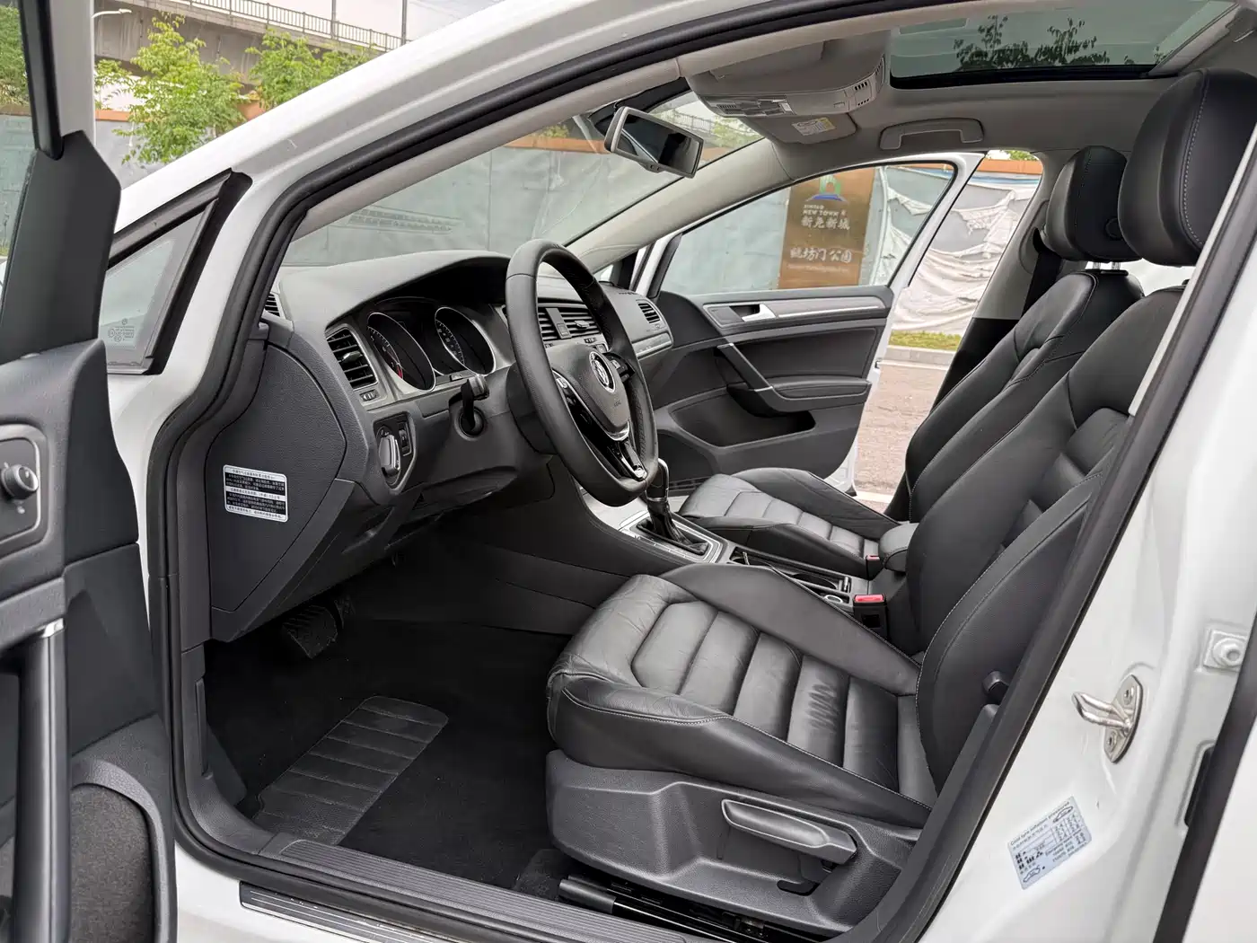 Volkswagen Golf 2016 230TSI Automatic Luxury фото 10