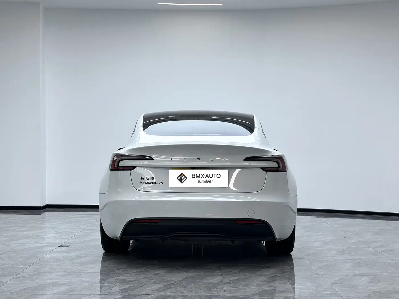 Tesla Model 3 2026 2025 Model Year Facelift Rear-Wheel Drive