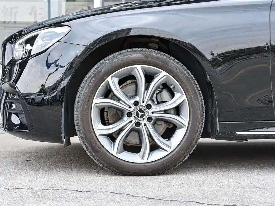 Mercedes-Benz E-Class 2022 E 300 L Sport Fashion фото 20