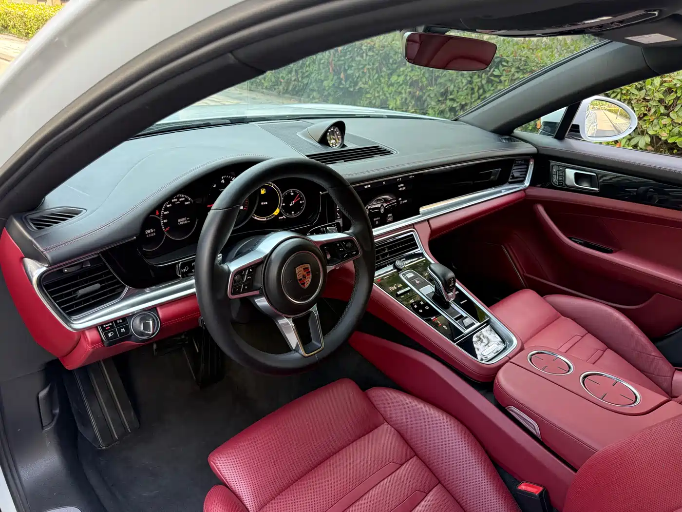 Porsche Panamera 2017 Panamera Executive Long Wheelbase 3.0T фото 9
