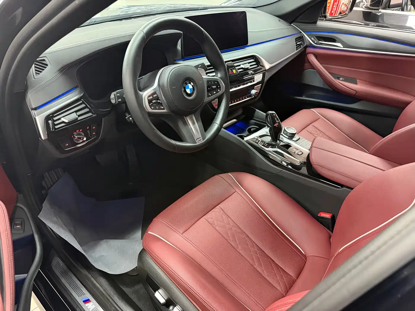 BMW 5 Series 2022 530Li Leading M Sport Package фото 3