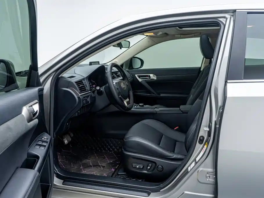 Lexus CT 2018 2017 CT200h Comfort (Single Color, China V)
