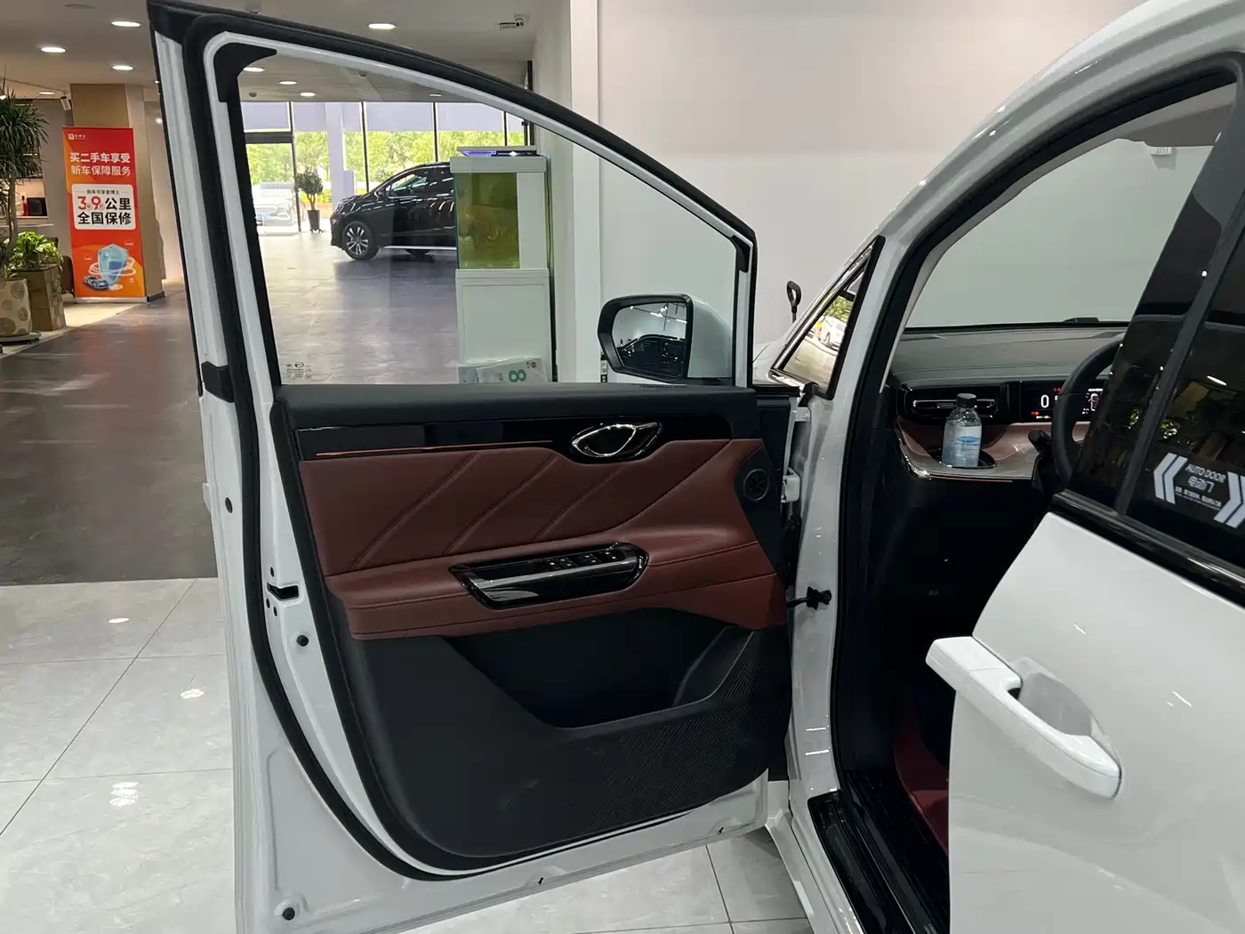 GAC Trumpchi Trumpchi E8 NEV 2024 Model 150km MAX+ фото 16