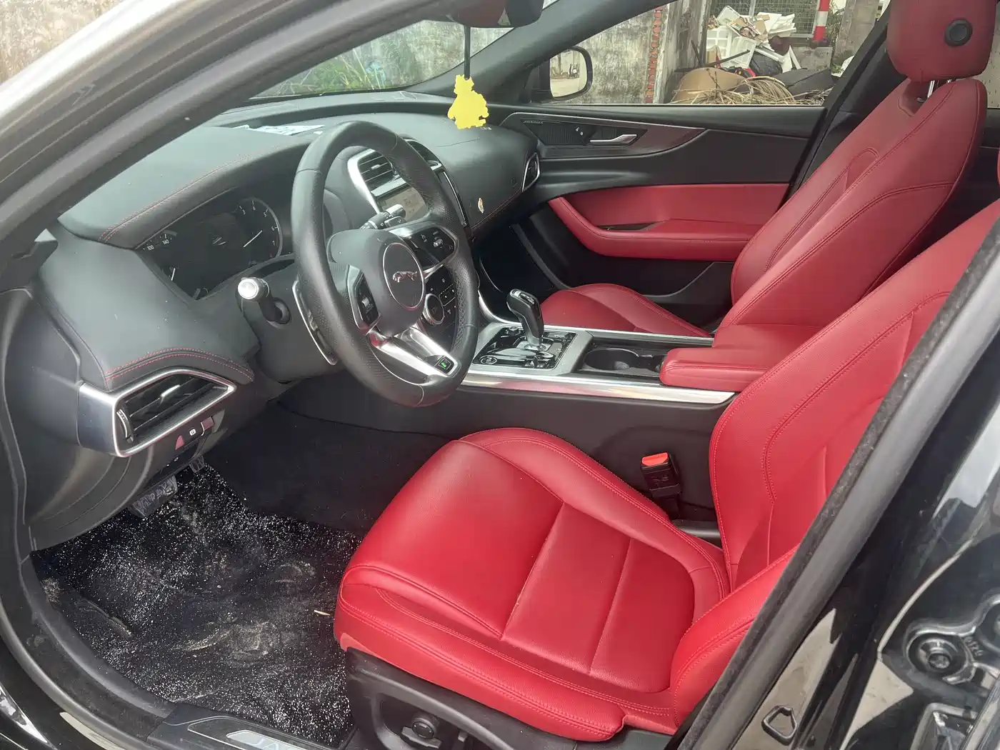 Jaguar XEL 2020 2.0T 200PS R-DYNAMIC S Progressive Sport Edition фото 6