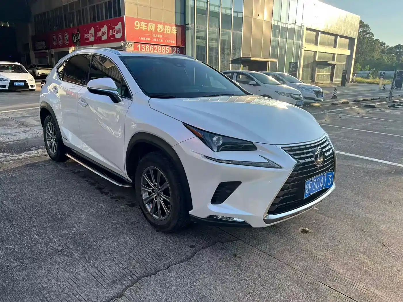 Фото 2 - Lexus NX