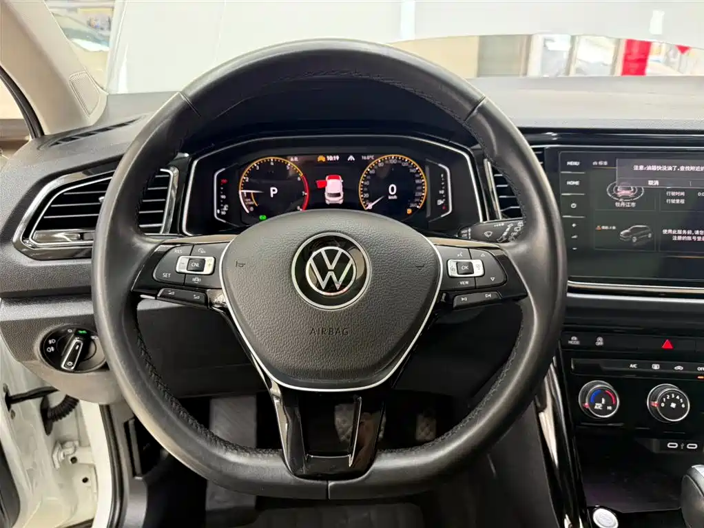 Volkswagen T-ROC 2022 280TSI DSG 2WD Comfort PLUS фото 11