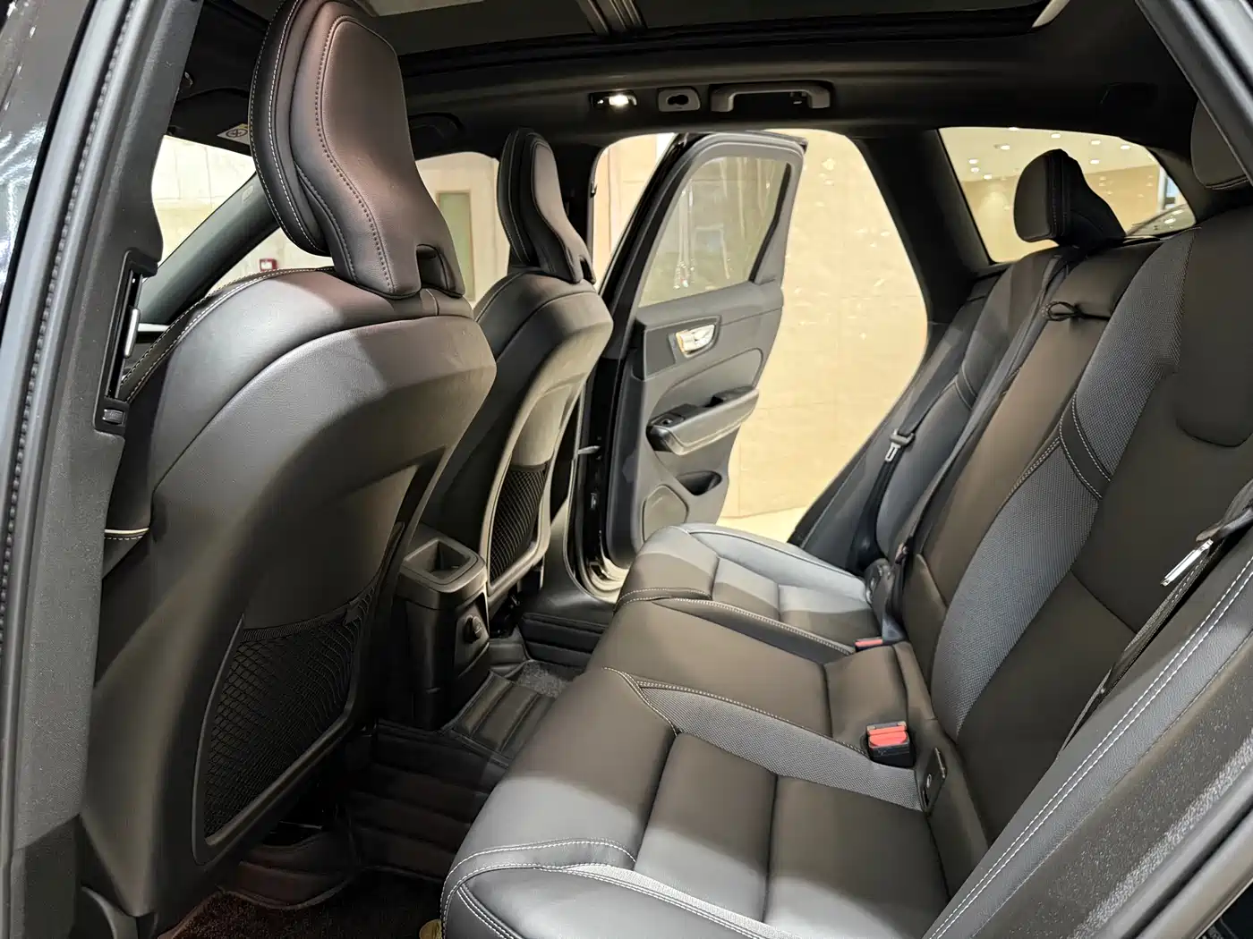 VOLVO XC60 PLUG IN HYBRID