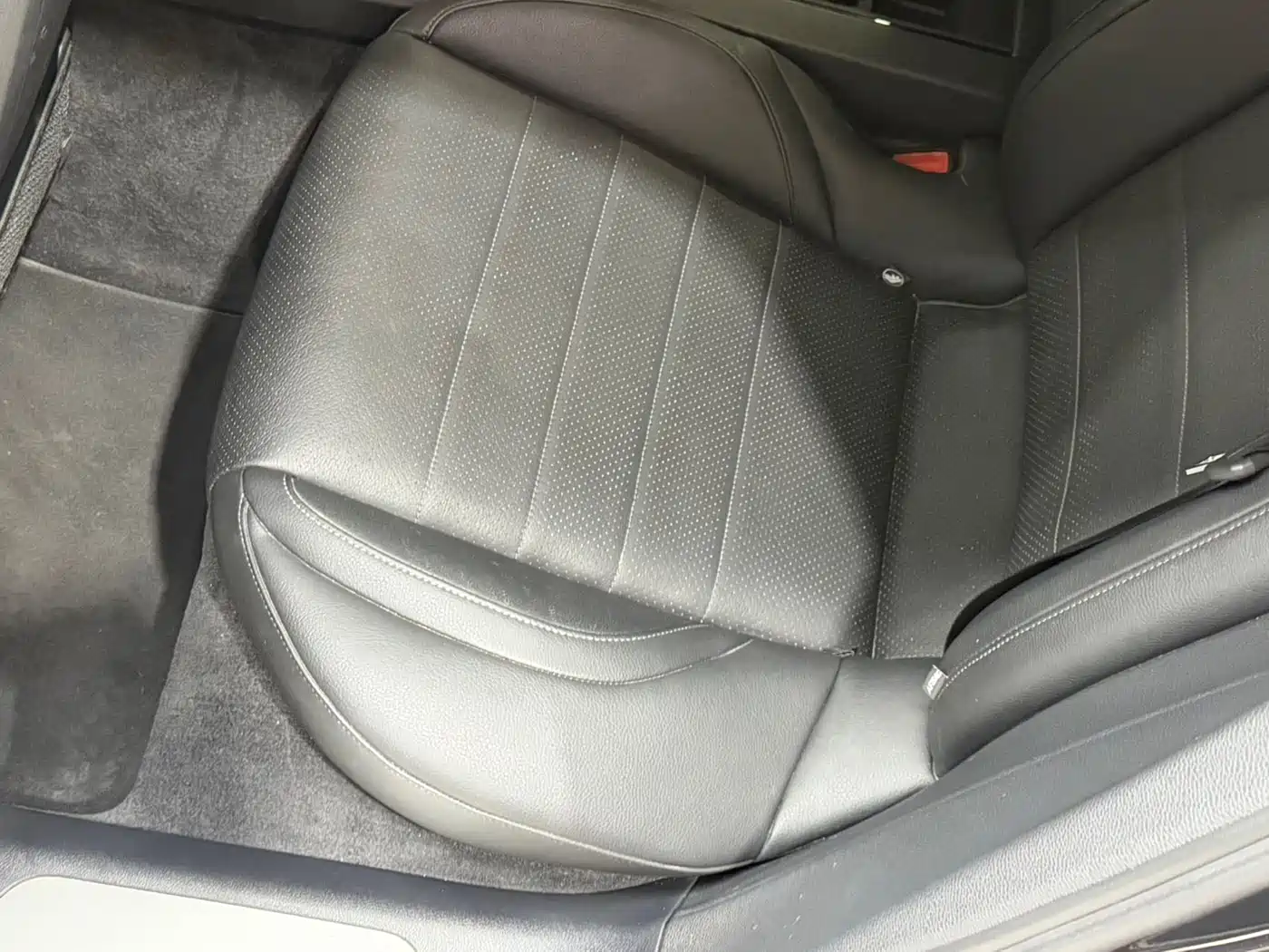 Photo 16 - Porsche Panamera