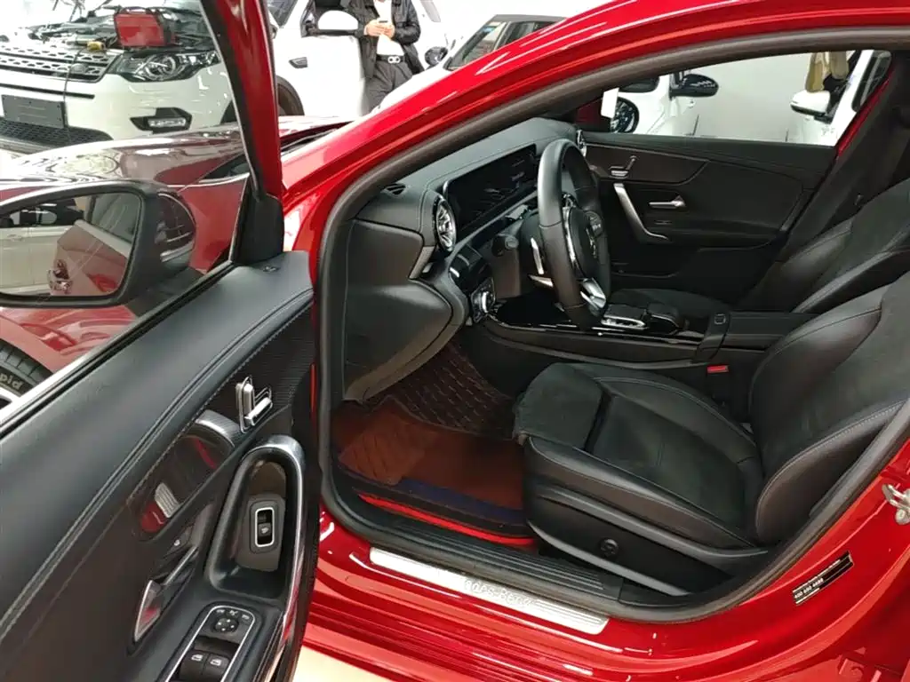 Mercedes-Benz A-Class 2020 A 200 L Sport Sedan фото 16
