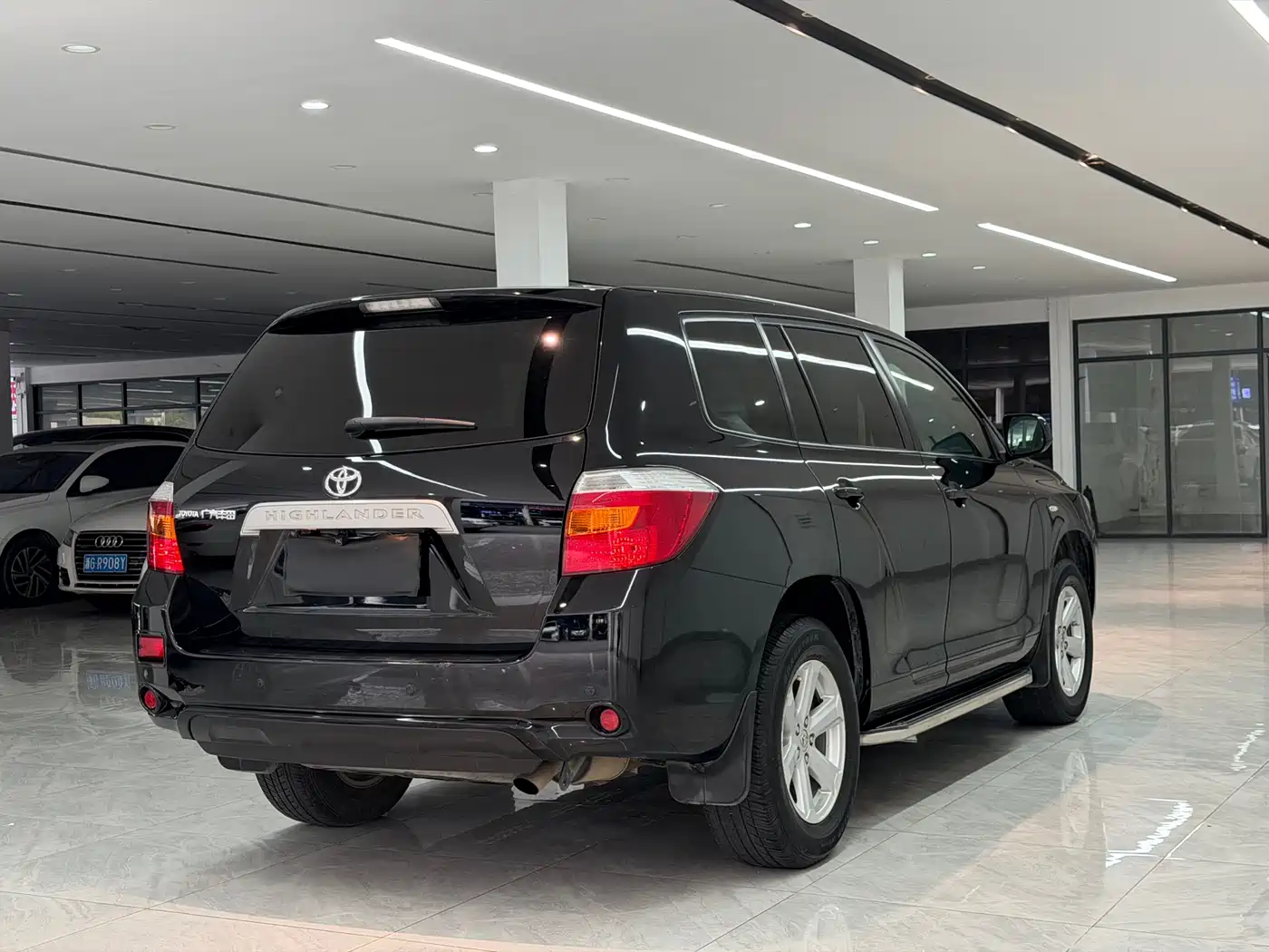 Toyota Highlander 2011 2.7L 2WD 5-seat Elite фото 16