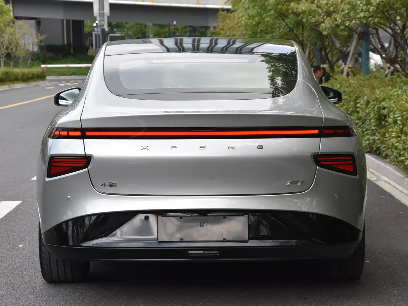 XIAOPENG P7