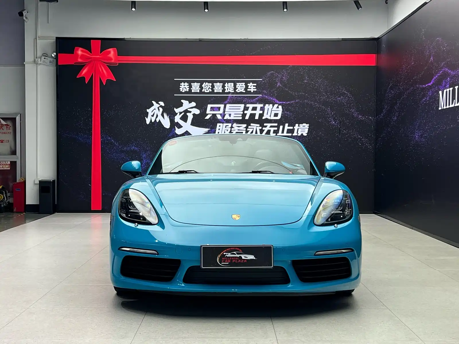 Фото 2 - Porsche 718