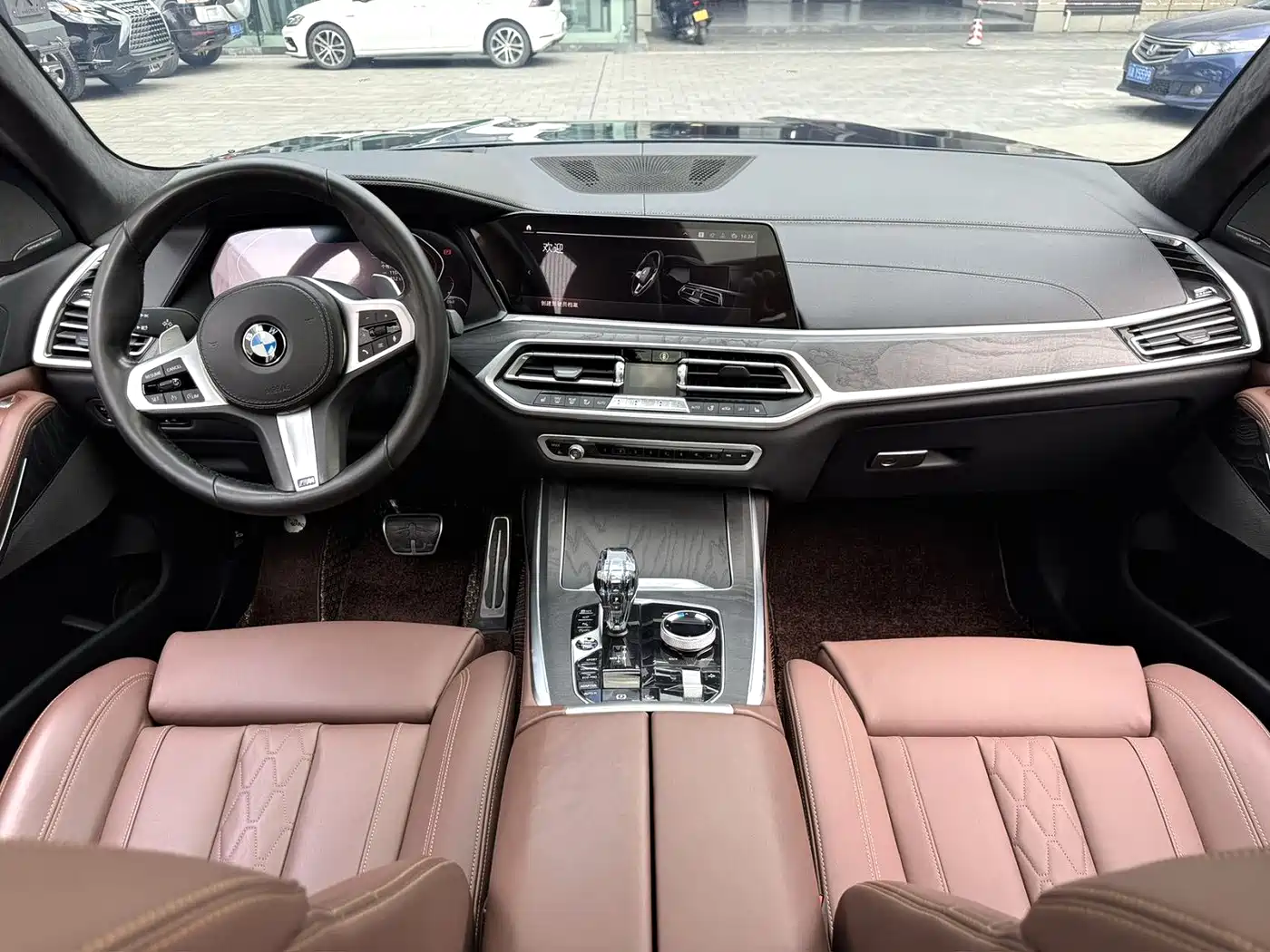 BMW X7 2019 xDrive40i Exclusive M Sport Package фото 5