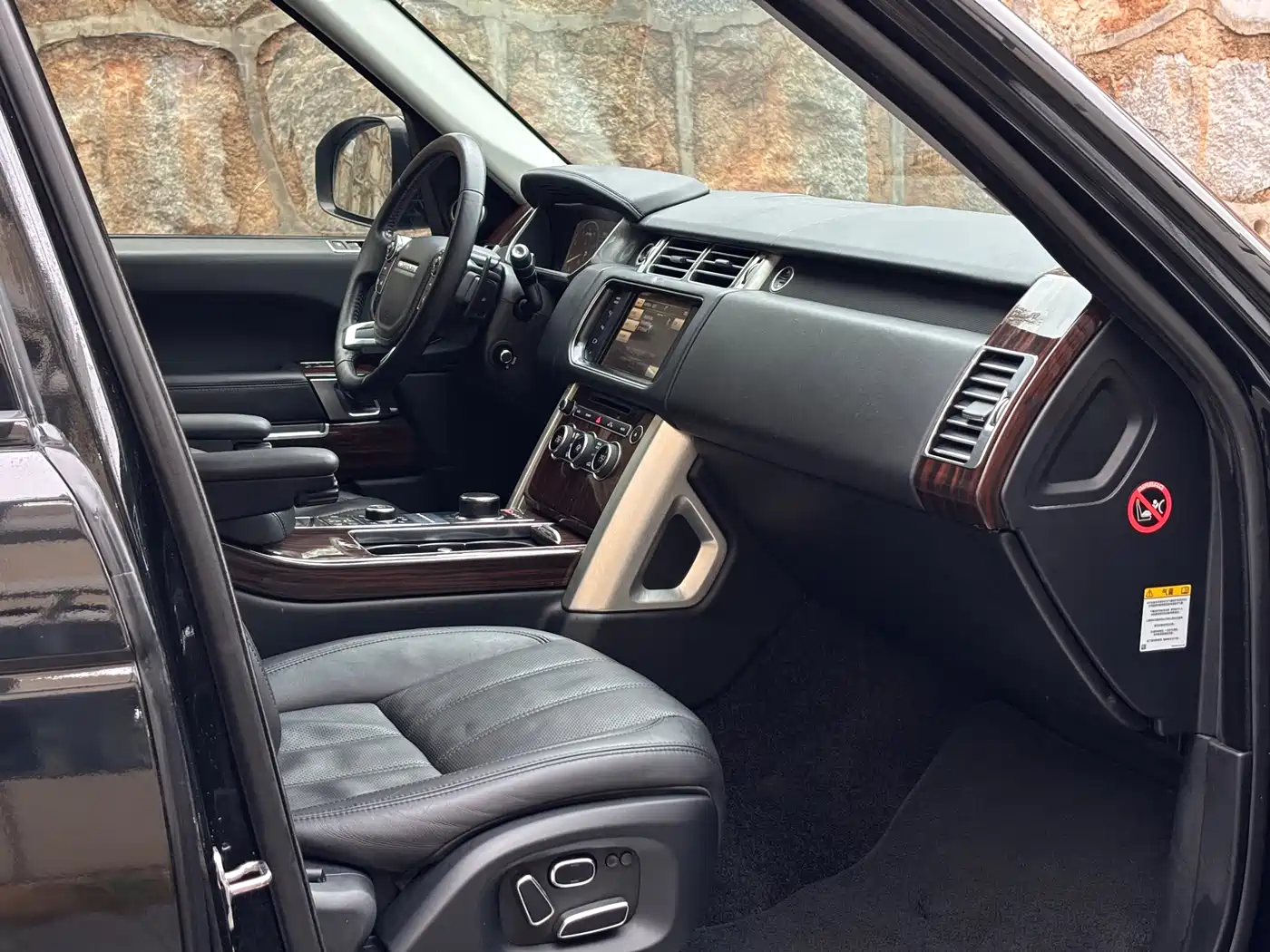 Land Rover Range Rover 2015 3.0 SC V6 Vogue SE Genesis Extended Edition фото 9