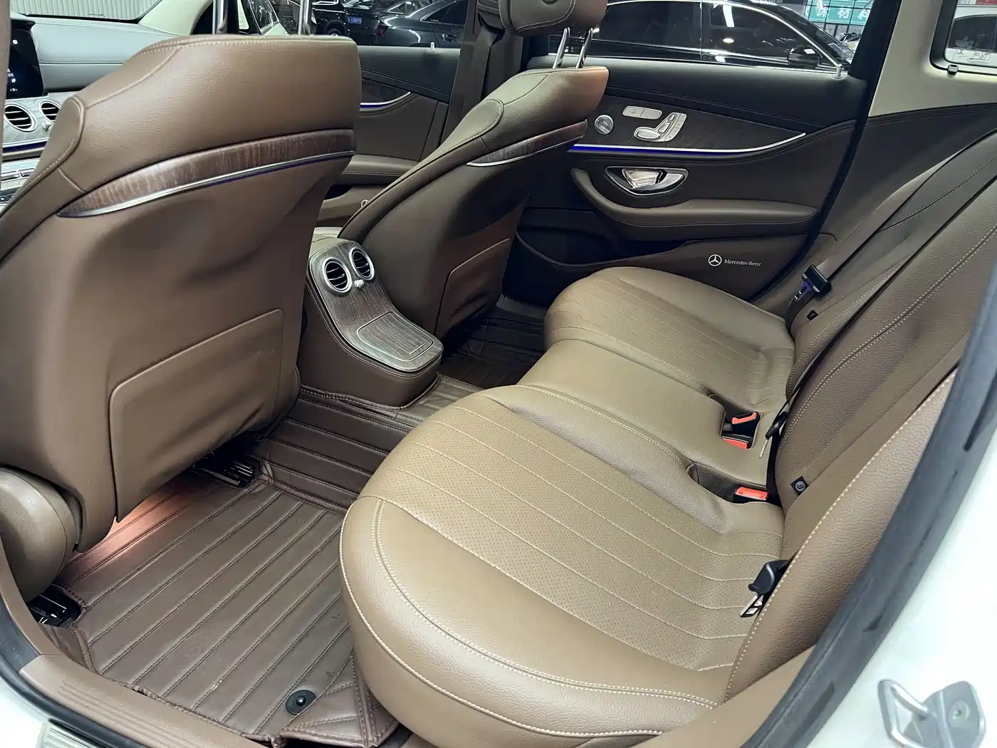 Mercedes-Benz E-Class 2021 E 300 L Luxury фото 11