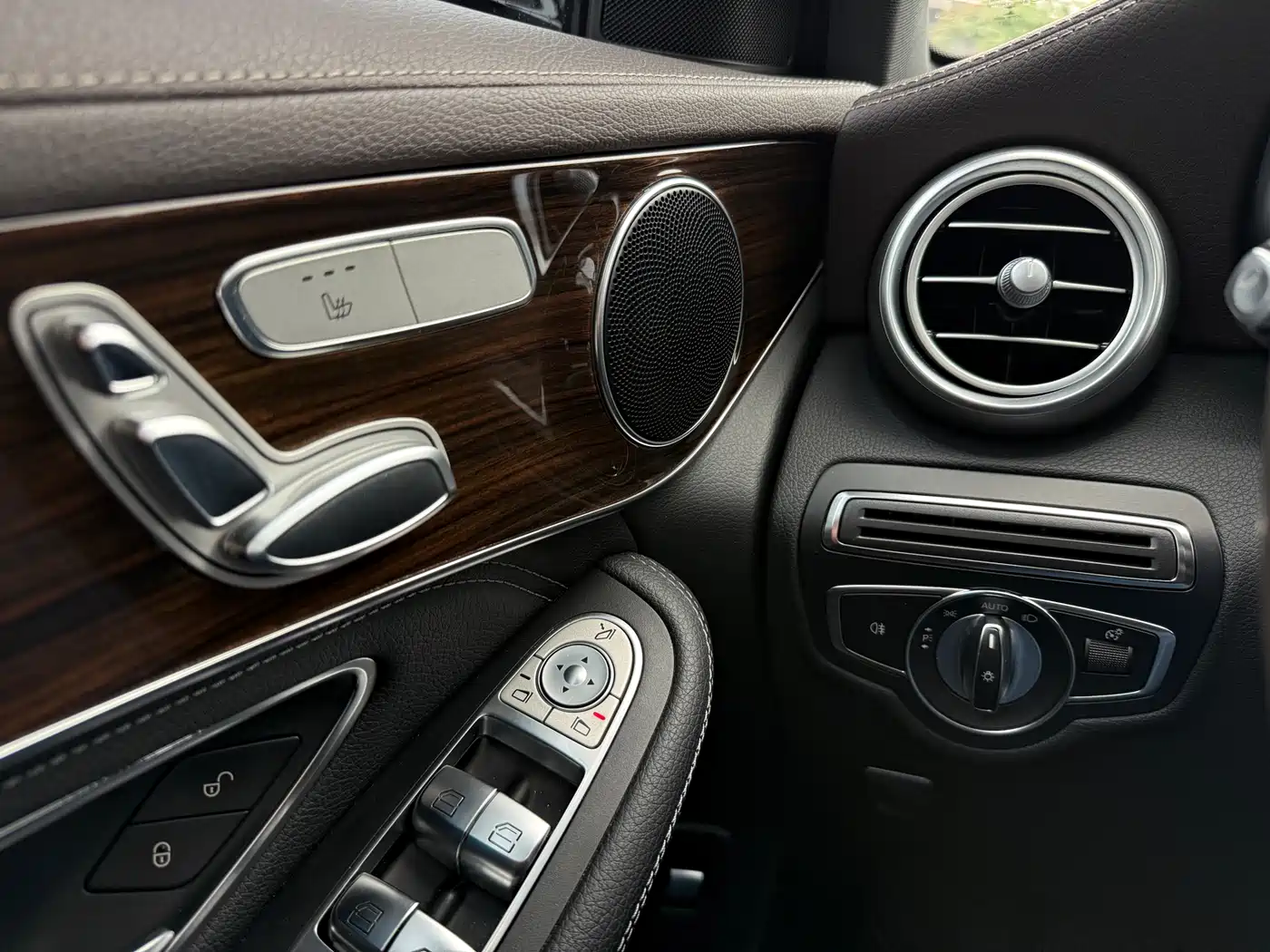 Mercedes-Benz GLC 2019 GLC 260 L 4MATIC Dynamic фото 16