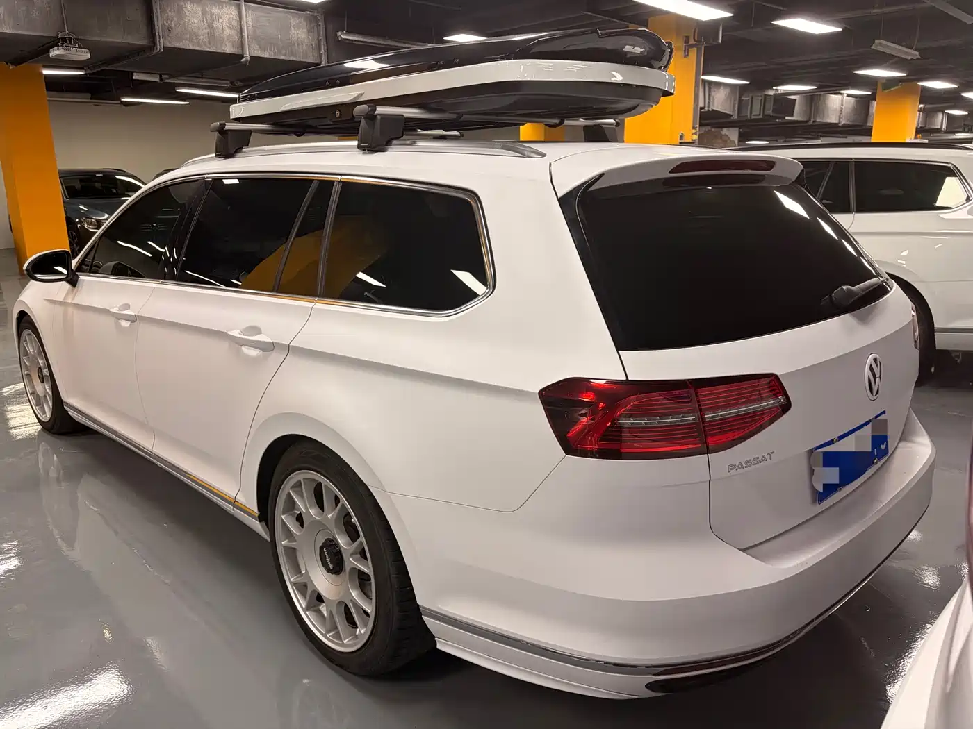 Volkswagen Weilan 2016 380TSI FWD R-line фото 10