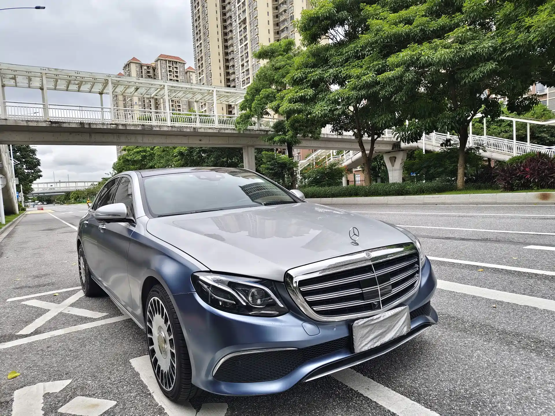 Photo 3 - Mercedes-Benz E-Class
