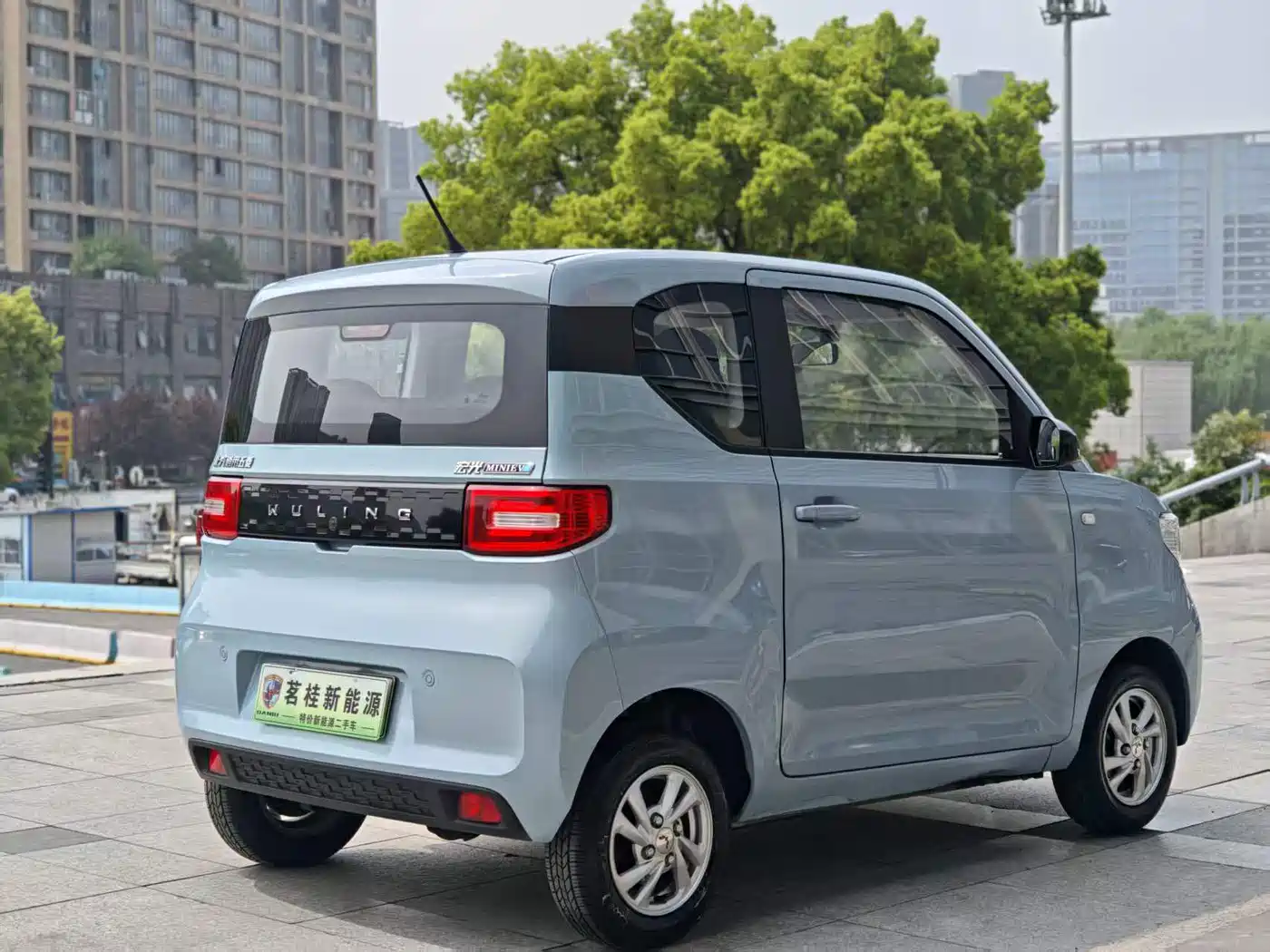 WULING AUTOMOBILE HONGGUANG MINIEV