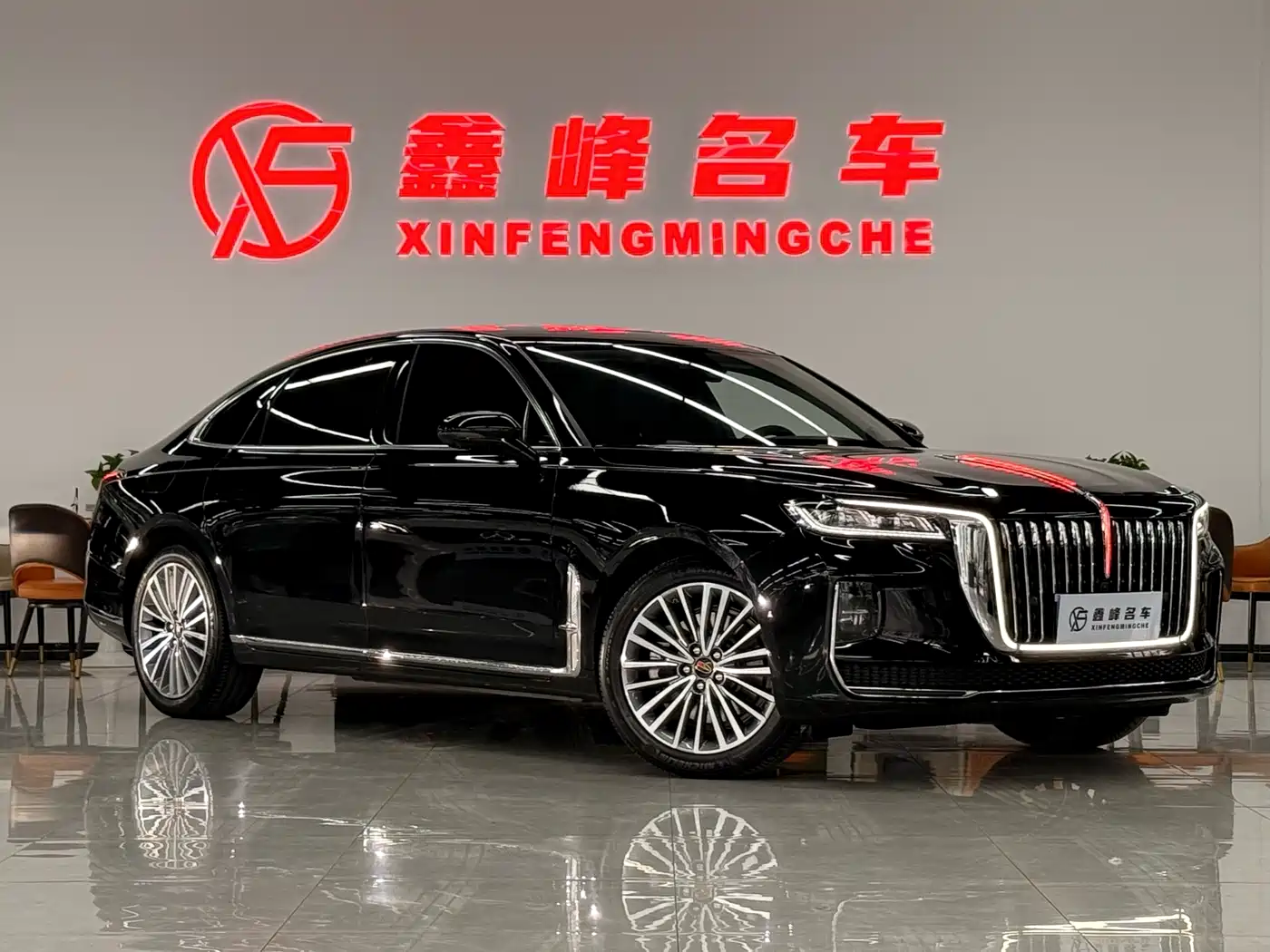 Hongqi H9 2022 2.0T Smart Connect Flag Enjoy Edition фото 3