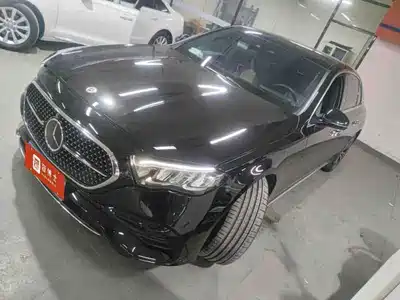 Mercedes-Benz E