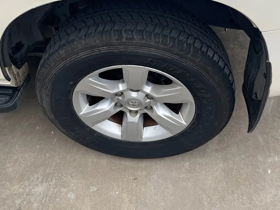Toyota Prado (Import) 2016 2014 2.7L Automatic Standard Edition