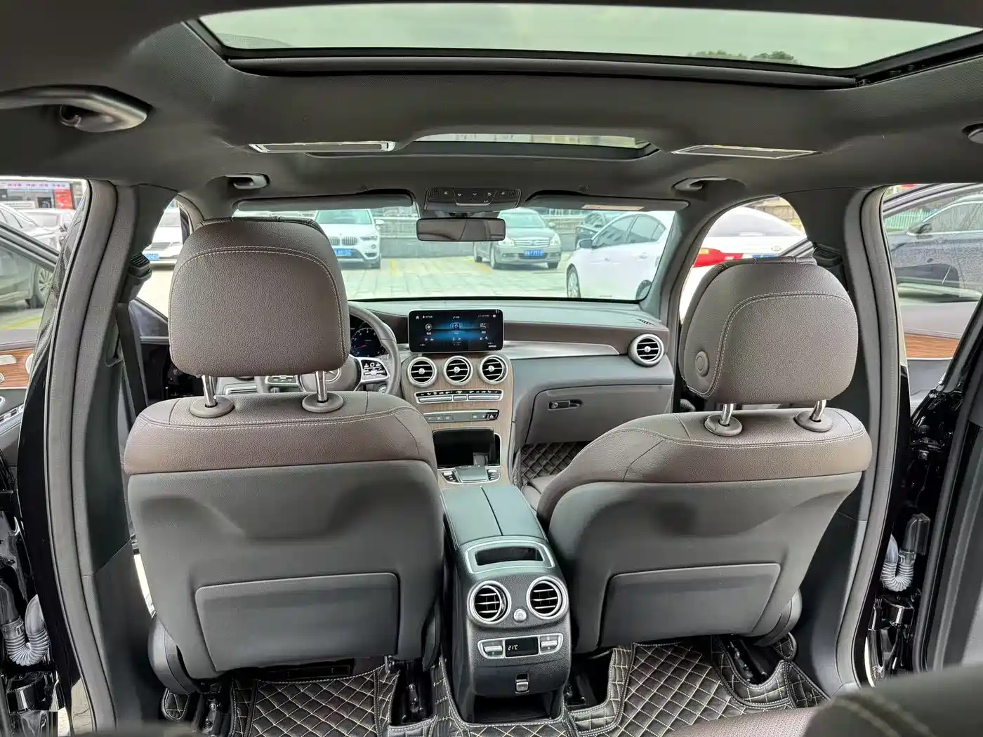 Mercedes-Benz GLC 2021 GLC 300 L 4MATIC Sporty фото 21