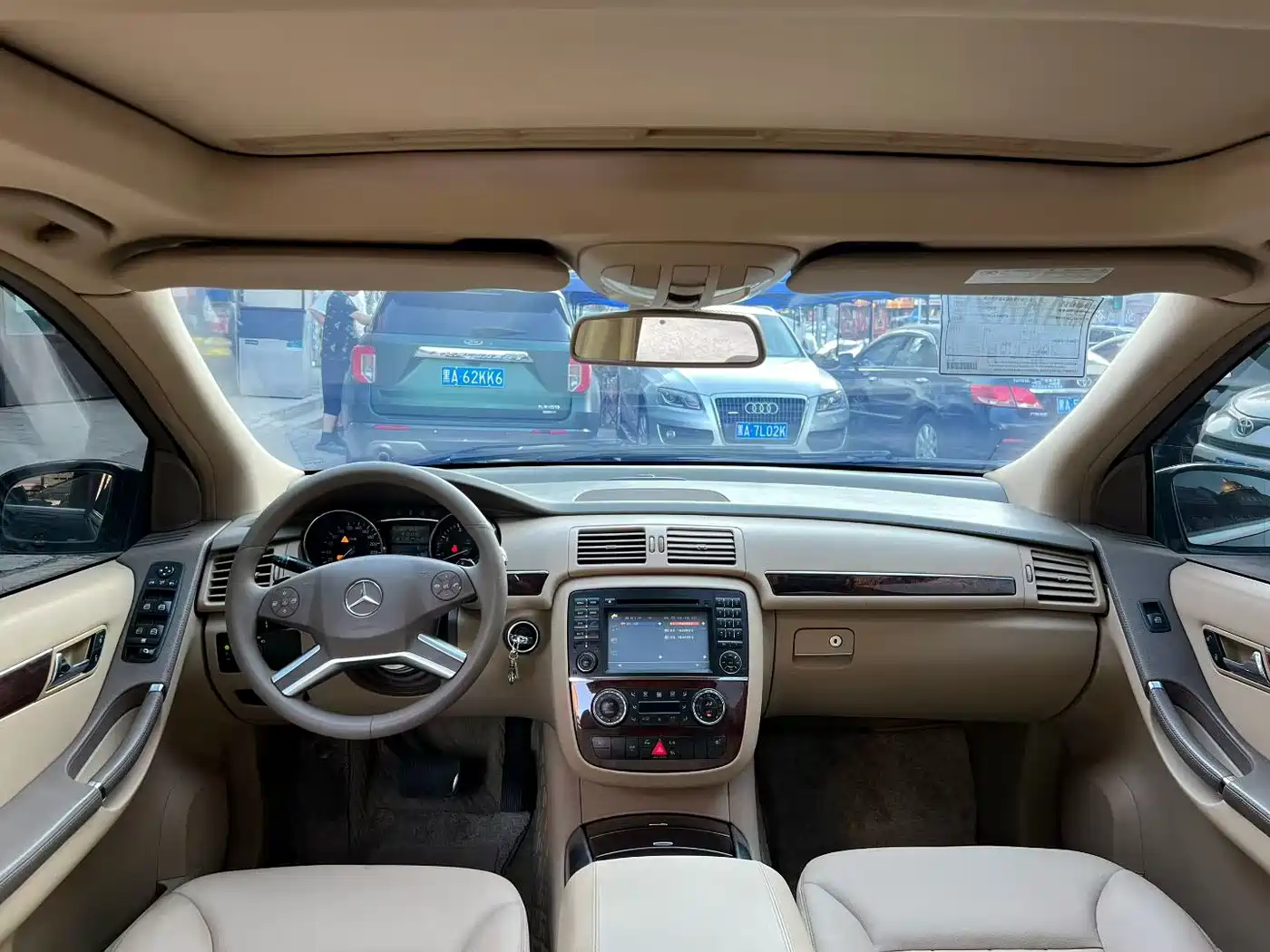 Mercedes-Benz R-Class 2010 R 350 L 4MATIC Grand Edition фото 7