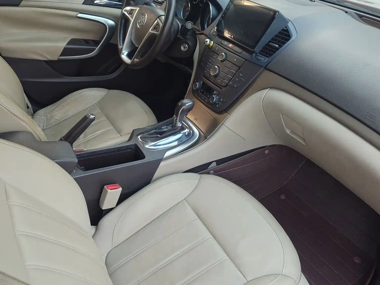 Фото 17 - Buick Regal