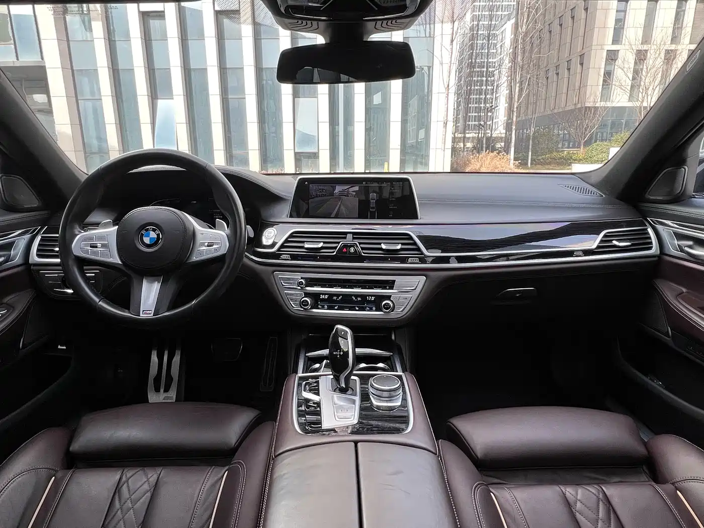 BMW 7 Series 2021 Model 730Li M Sport Package фото 8