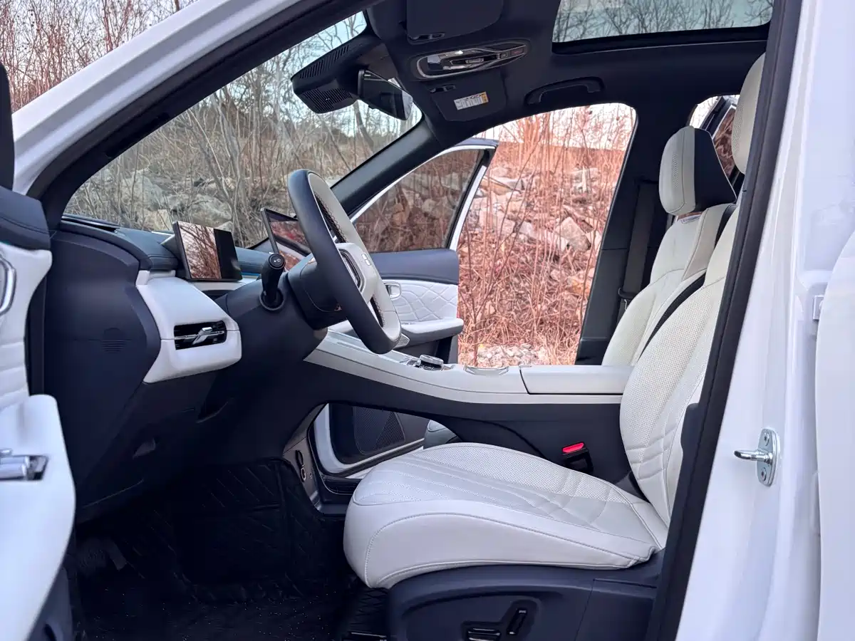 GEELY GALAXY GALAXY STARSHIP 7 EM I