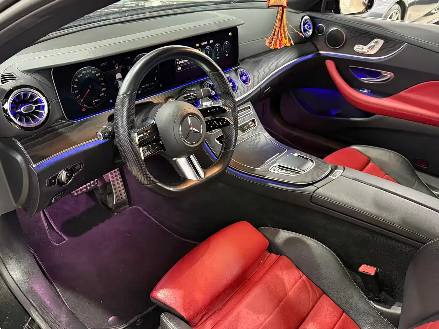 Mercedes-Benz E-Class, миниатюра 4