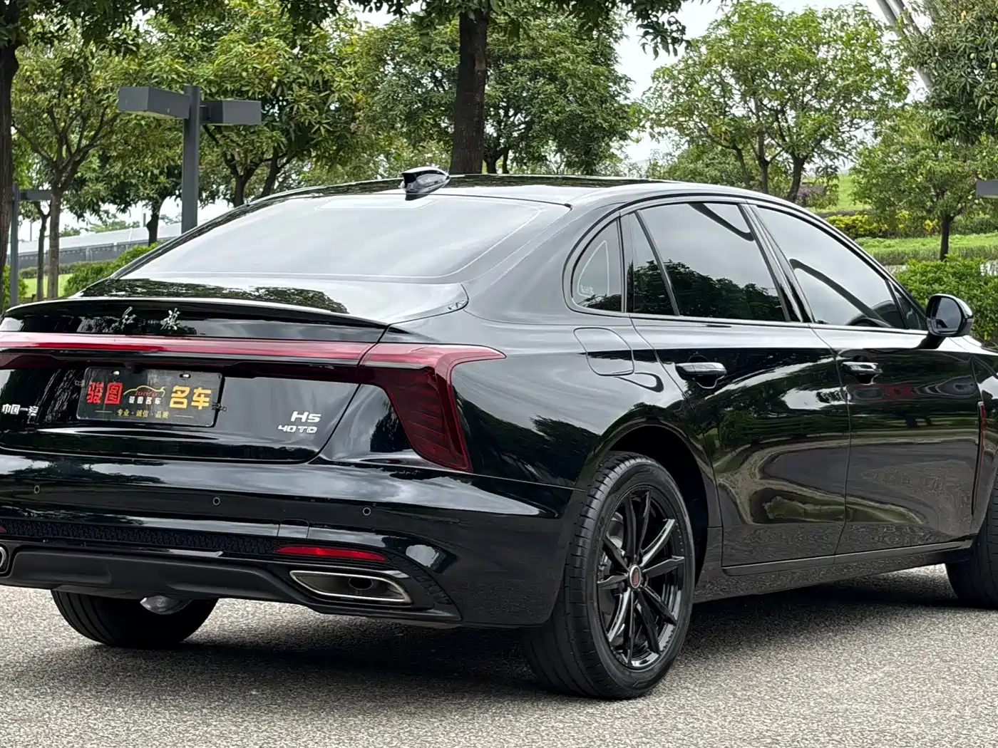 Hongqi H5 2025 2.0T Automatic Mystic Shadow 2 Million Edition фото 4