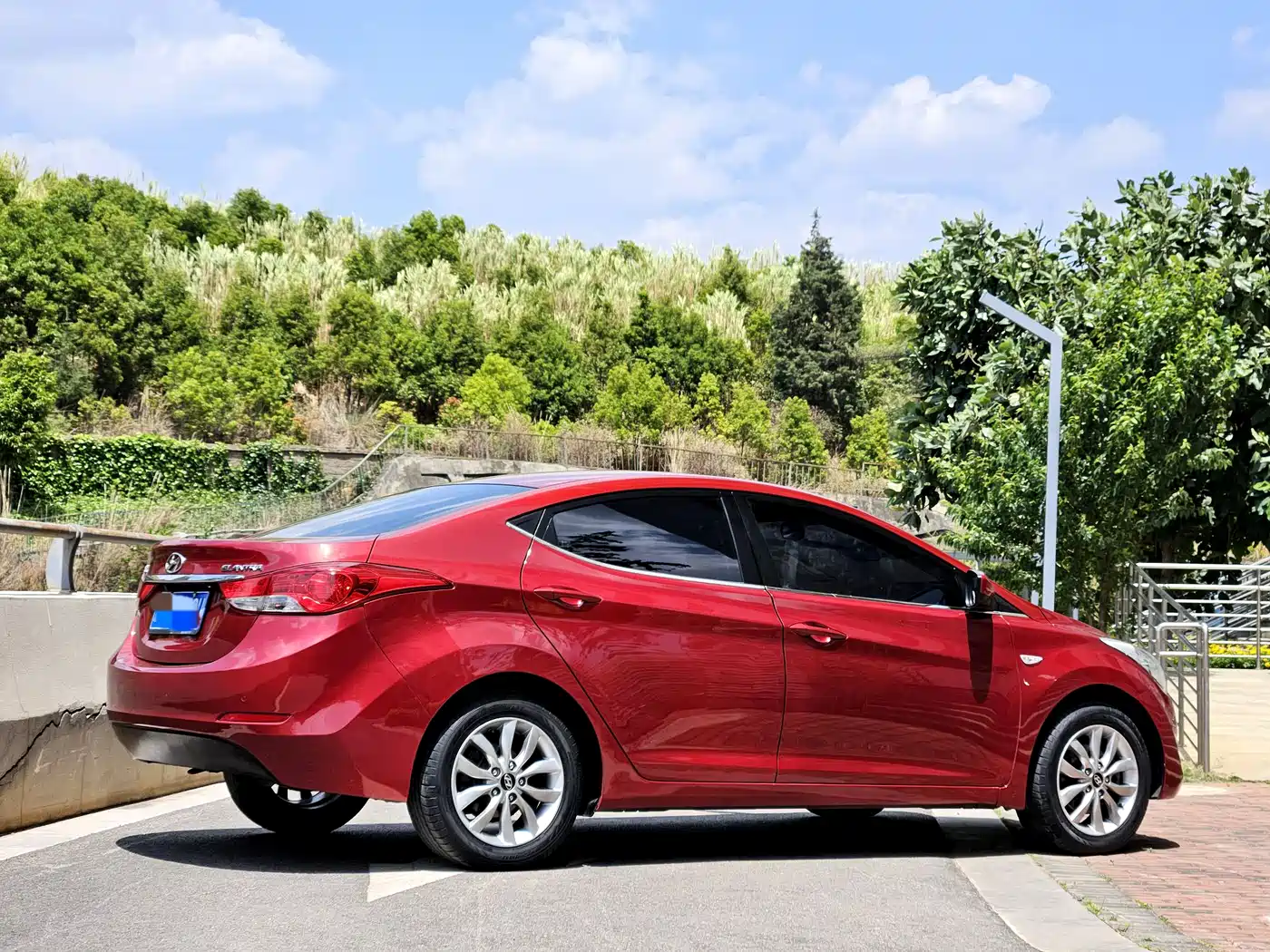 Hyundai Langdong 2012 1.6L Automatic Fashion фото 4
