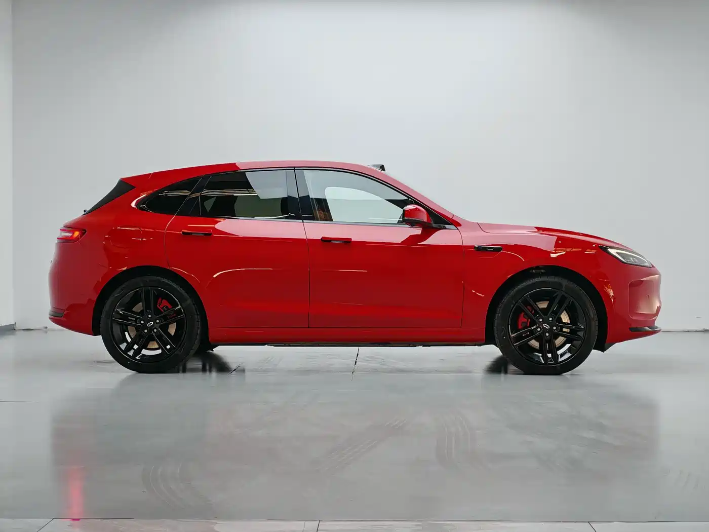 AITO Wenjie AITO M5 2025 Extended Range Ultra AWD фото 17