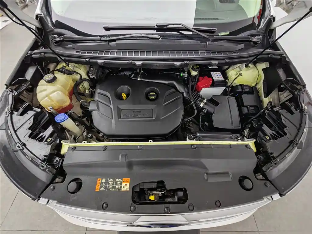 Фото 6 - Ford Edge