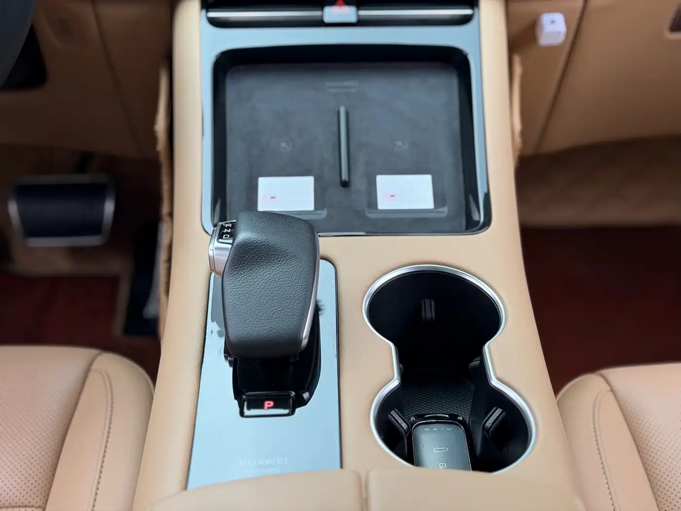 AITO Wenjie AITO M5 2022 Pure Electric RWD Standard Edition фото 11