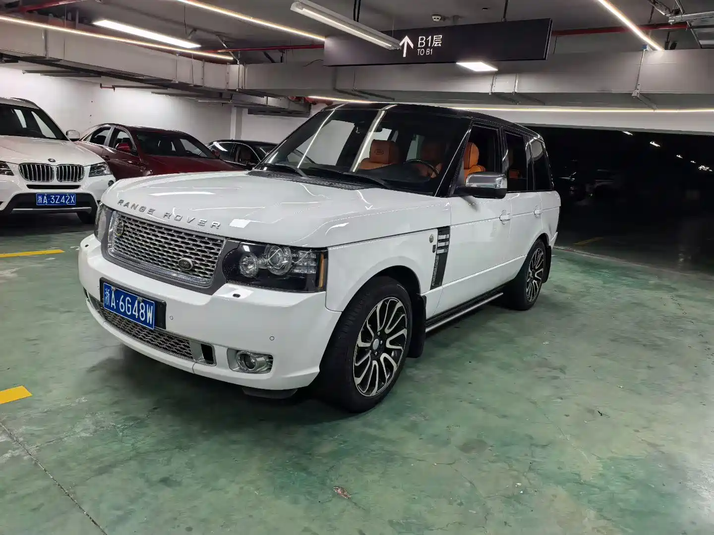 Фото 1 - Land Rover Range Rover