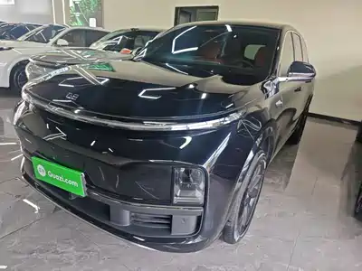 Li Auto L8