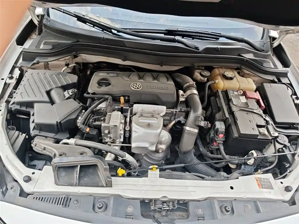 Buick Excelle 2019 18T Auto Connected Elite China VI фото 20