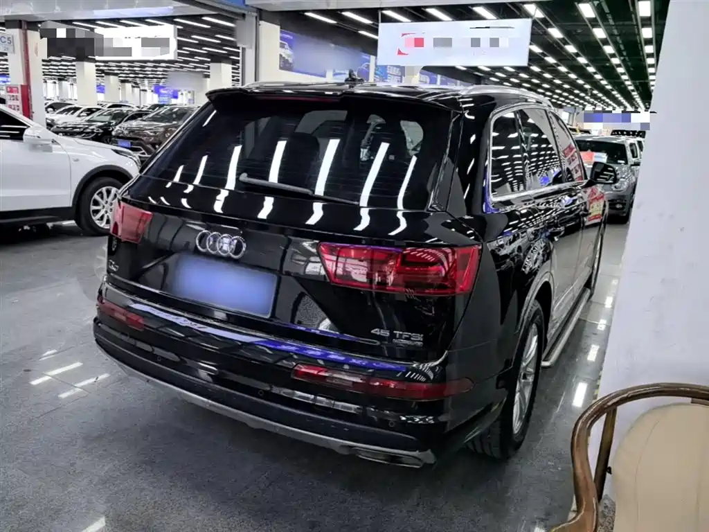 Audi Q7 2018 40 TFSI Comfort фото 7