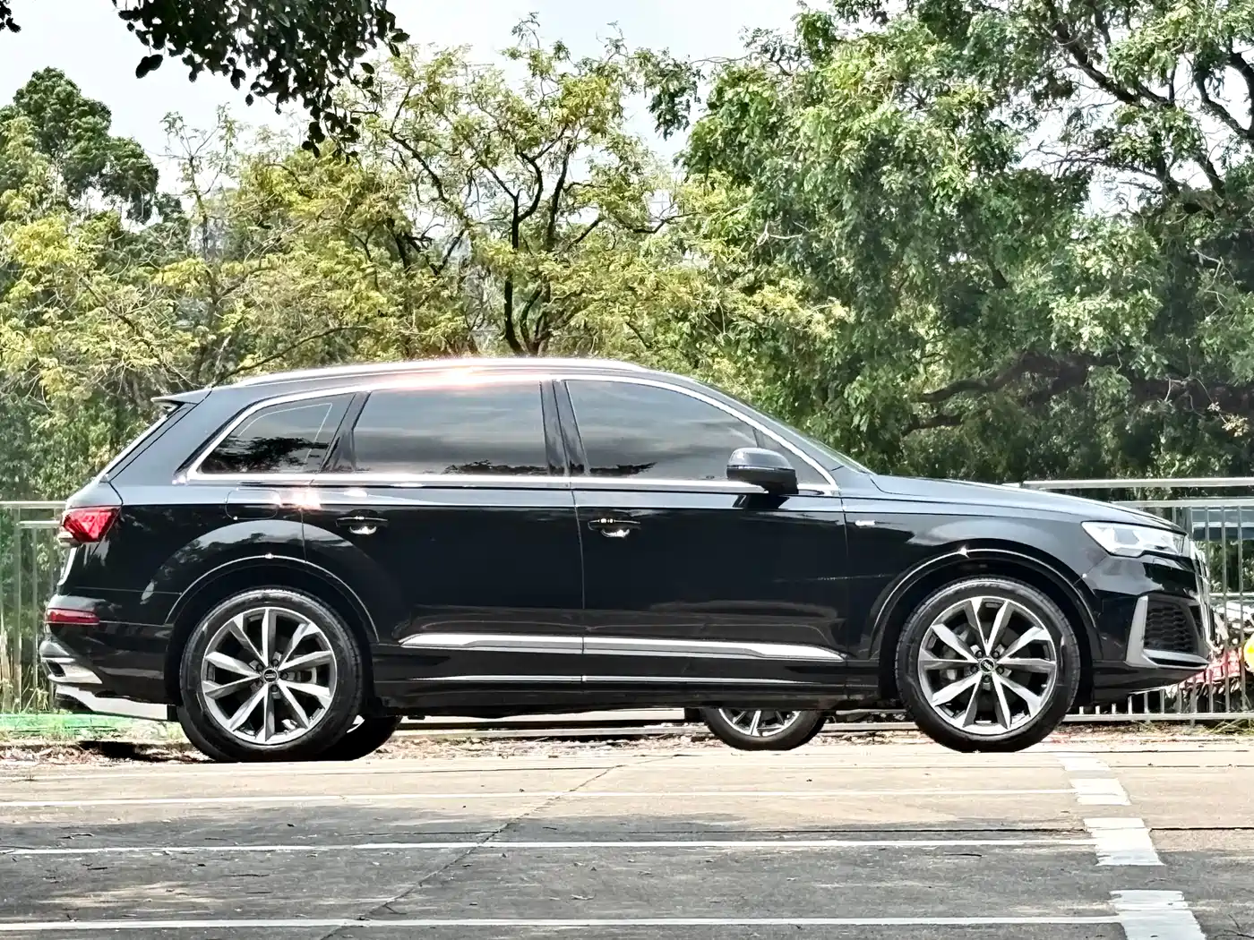 Audi Q7 2022 55 TFSI quattro S line Sport фото 21